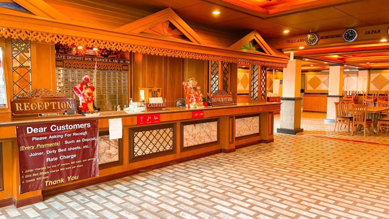 Aa Pattaya Ville Exterior foto