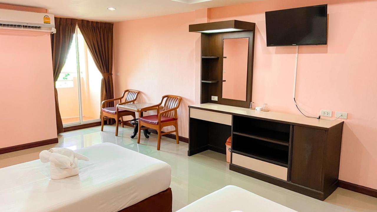 Aa Pattaya Ville Exterior foto
