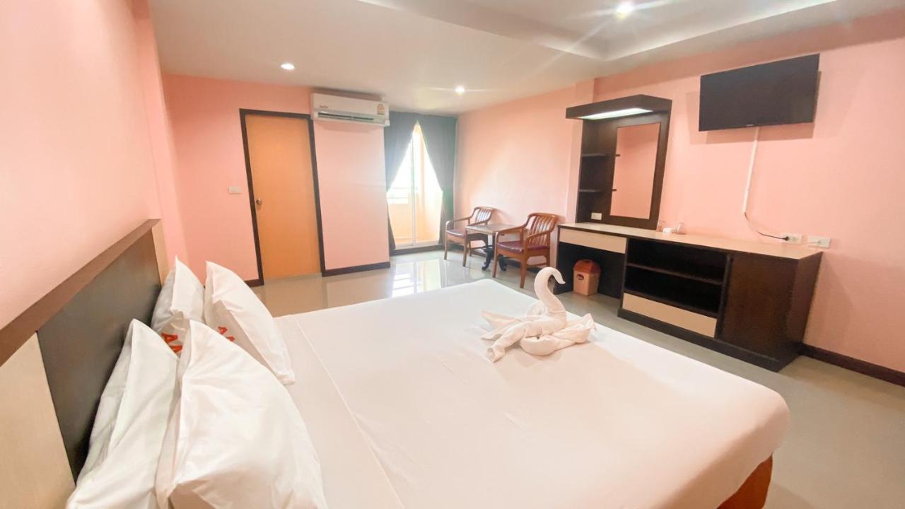 Aa Pattaya Ville Exterior foto