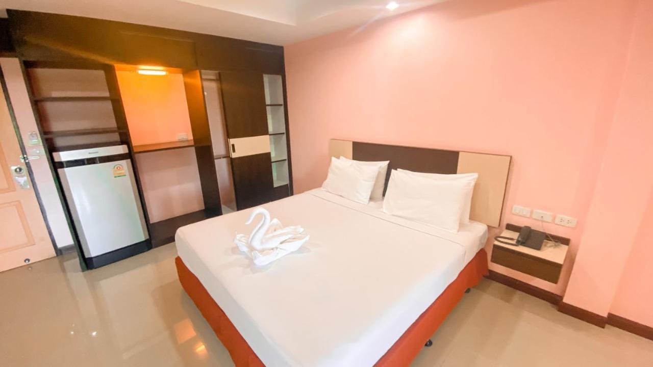 Aa Pattaya Ville Exterior foto