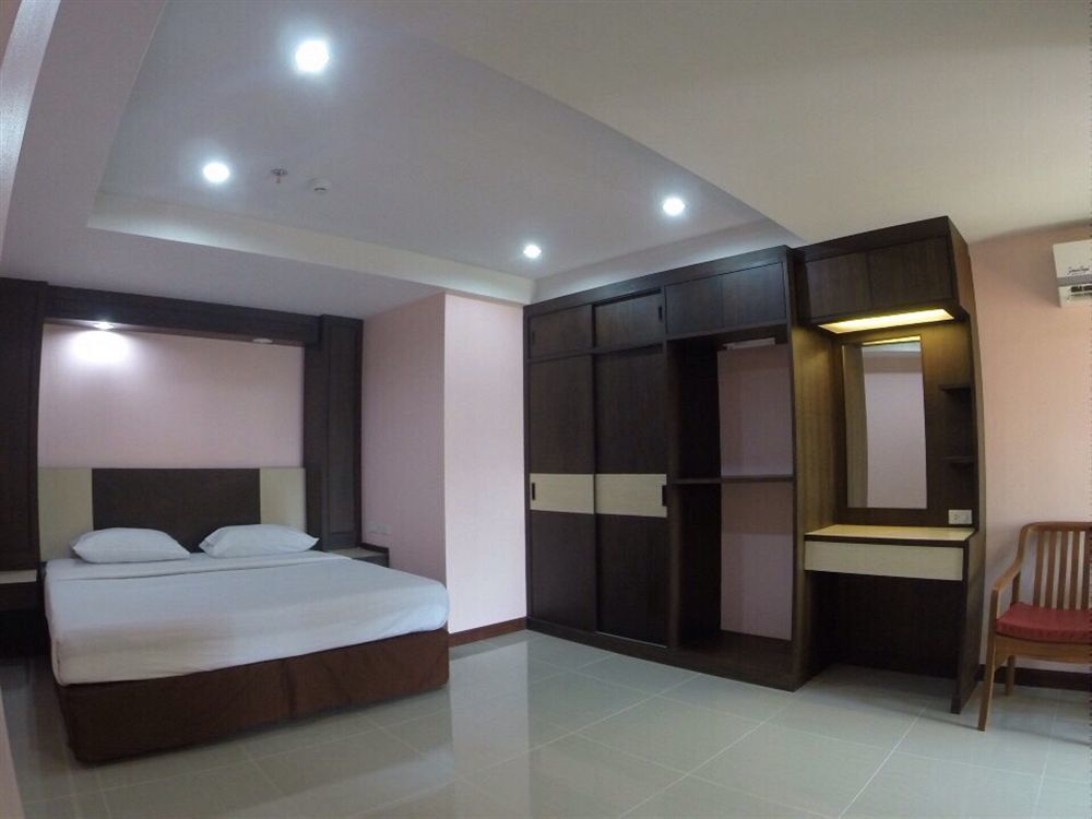 Aa Pattaya Ville Exterior foto
